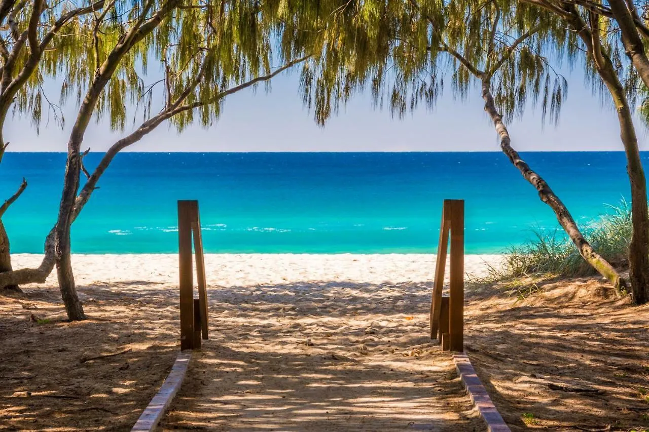Aparthotel Island Beach Resort Gold Coast
